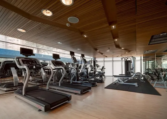 2br2ba Bts Thonglor Rooftop Pool Gym Bbq 公寓