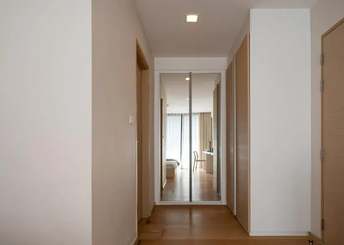 公寓 2br2ba Bts Thonglor Rooftop Pool Gym Bbq 曼谷