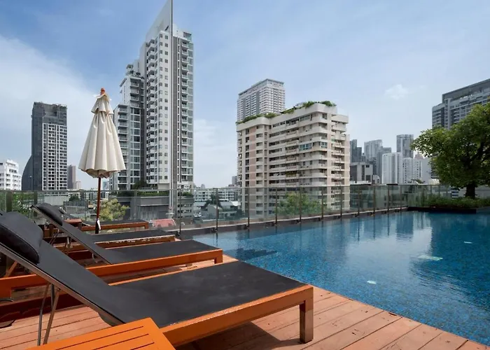 2br2ba Bts Thonglor Rooftop Pool Gym Bbq 公寓 曼谷